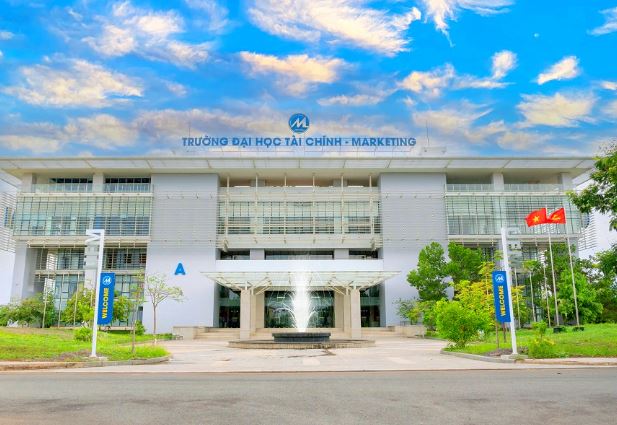 top-cac-truong-kinh-te-mien-nam-4